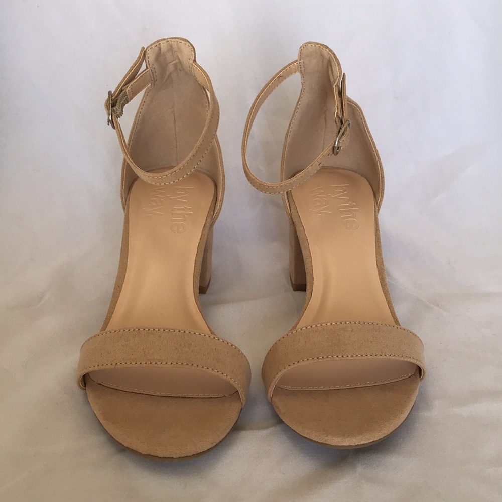 superdown nude sandals